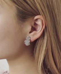 GOLDY（ゴールディ）の「【GOLDY】メタル フレーム プランプ カラー イヤリング 2250806（イヤリング）」