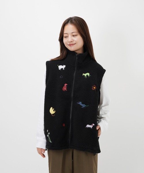 Common Noun（コモン ナウン）の「“CAT”＆“DOG” Kana Akiyama ボアベスト（ベスト・レディース・オフホワイト/ブラック・M/L）」の11枚目の写真