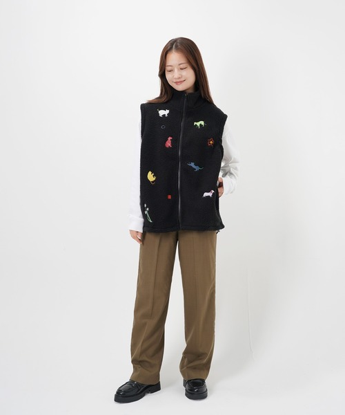 Common Noun（コモン ナウン）の「“CAT”＆“DOG” Kana Akiyama ボアベスト（ベスト・レディース・オフホワイト/ブラック・M/L）」の17枚目の写真