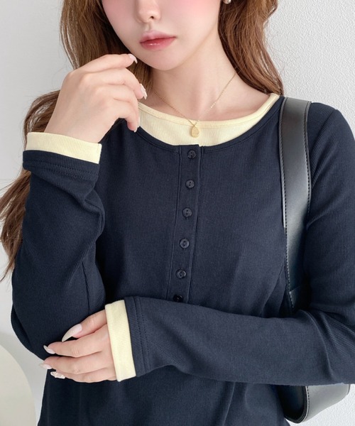 moment+(モーメントプラス)の「レイヤード風ヘンリーロンT(Tシャツ/カットソー・レディース・チャコールグレー/ブラック/アイボリー/ネイビー/杢グレー/ブラック系/ブルー系/グレー系/ホワイト系・L/M)」の9枚目の写真