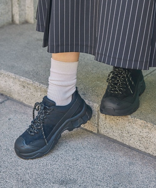 MOHI(モヒ)の「MOHI/モヒ 配色カラー パラコードスニーカー(スニーカー・レディース・ホワイト/ブラック/ブラウン・24cm/23.5cm/23cm/22.5cm/24.5cm)」の18枚目の写真