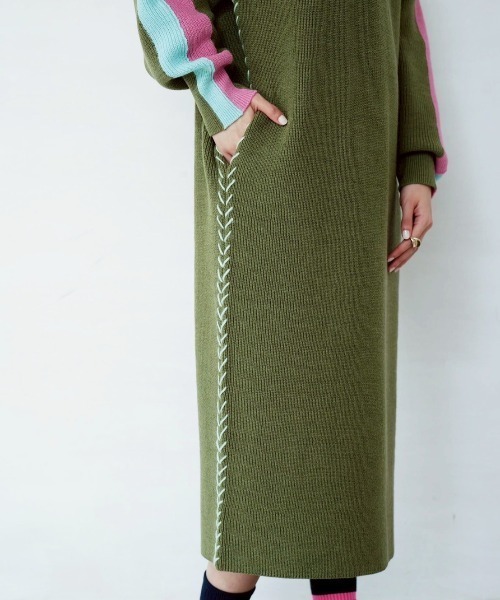 Paradise Picnic（パラダイスピクニック）の「HCAE コントラストスリーブニットドレス（ワンピース・レディース・ブルー/カーキ/パープル・FREE）」の21枚目の写真