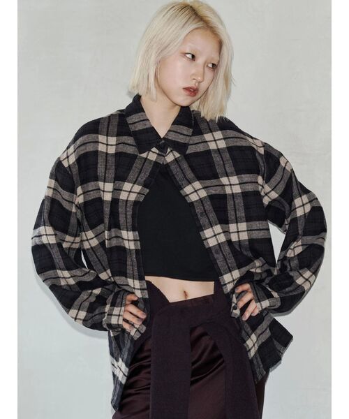 VEQUM（VEQUM）の「【VEQUM】OVER BOXY SH（シャツ/ブラウス・レディース・カーキ/ブラック・FREE）」の2枚目の写真