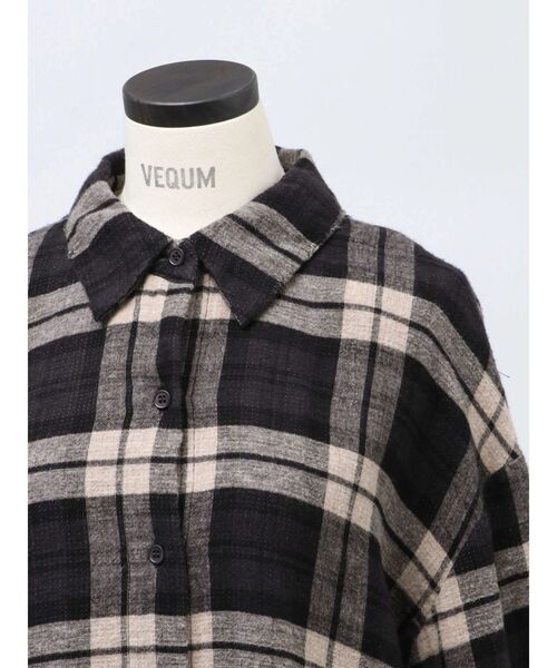 VEQUM（VEQUM）の「【VEQUM】OVER BOXY SH（シャツ/ブラウス・レディース・カーキ/ブラック・FREE）」の6枚目の写真