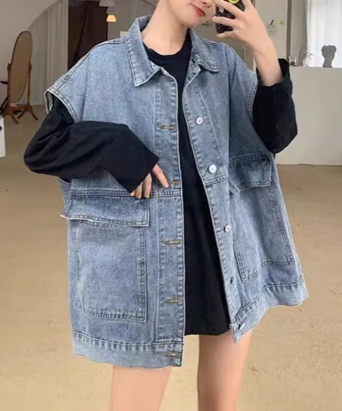 cammie(キャミー)の「2ポケットデニムオーバーサイズジレ(ベスト・レディース・ライトブルー/ブルー・M/L)」の4枚目の写真