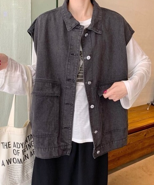 cammie(キャミー)の「2ポケットデニムオーバーサイズジレ(ベスト・レディース・ライトブルー/ブルー・M/L)」の19枚目の写真