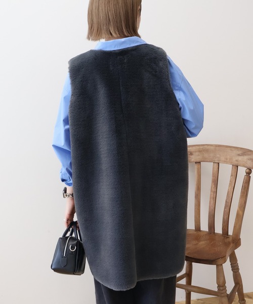 AMERICAN HOLIC（アメリカンホリック）の「【選べる丈】ファーベスト（ベスト・レディース・ベージュ/アイボリー/チャコールグレー・L/M）」の17枚目の写真