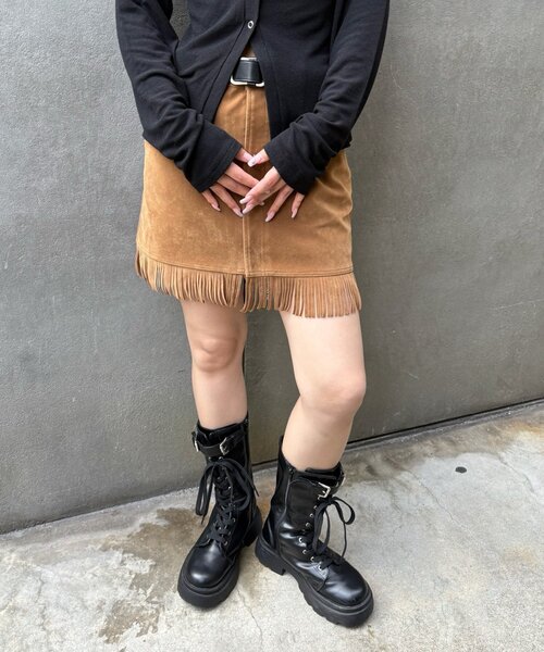WHO'S WHO gallery（フーズフーギャラリー）の「スウェードフリンジミニスカート（スカート・レディース・キャメル/ダークブラウン・FREE）」の9枚目の写真