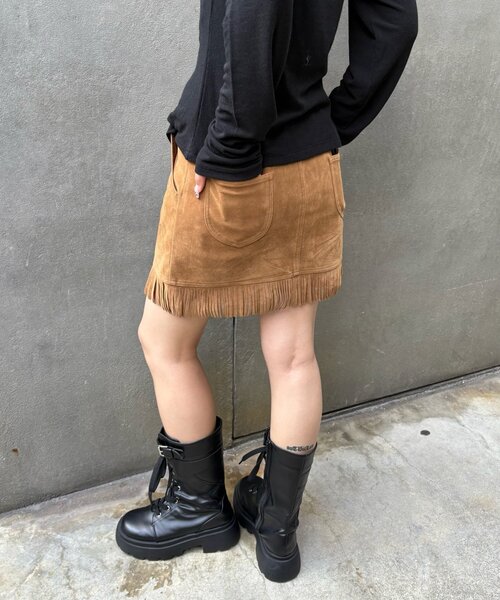 WHO'S WHO gallery（フーズフーギャラリー）の「スウェードフリンジミニスカート（スカート・レディース・キャメル/ダークブラウン・FREE）」の15枚目の写真
