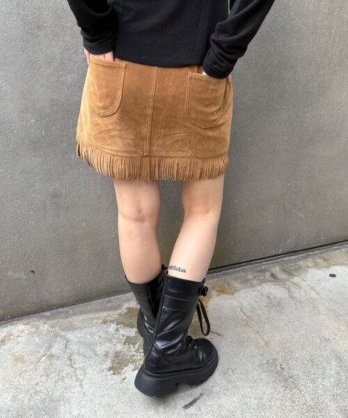 WHO'S WHO gallery（フーズフーギャラリー）の「スウェードフリンジミニスカート（スカート・レディース・キャメル/ダークブラウン・FREE）」の19枚目の写真