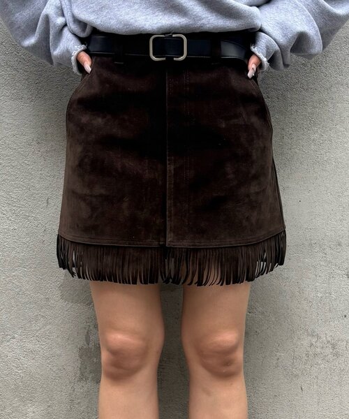 WHO'S WHO gallery（フーズフーギャラリー）の「スウェードフリンジミニスカート（スカート・レディース・キャメル/ダークブラウン・FREE）」の5枚目の写真