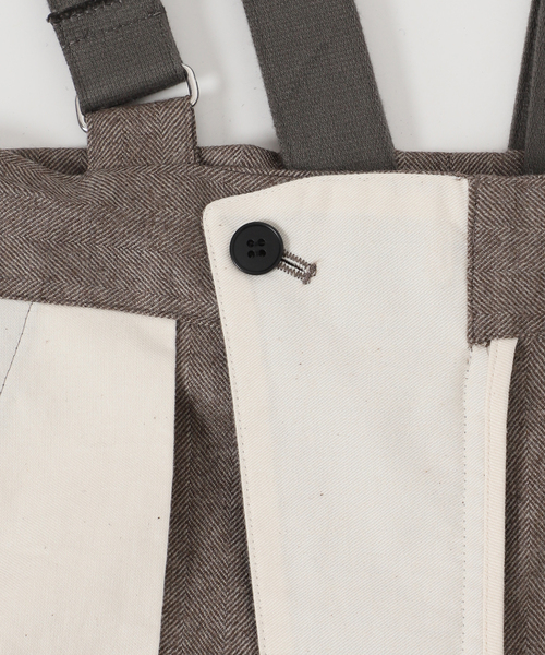 IENA LA BOUCLE(イエナラブークル)の「【WEB限定】IENA LA BOUCLE サキソニーオーバーパンツ(サロペット/オーバーオール・レディース・ウッド/ライトグレー・38/36)」の9枚目の写真