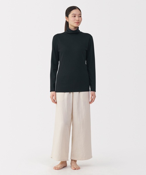 無印良品(ムジルシリョウヒン)の「婦人 あったか綿 厚手 タートルネック長袖Tシャツ(インナーウェア/肌着・レディース・ライトピンク/ブラック/グレー系/オフホワイト・XL/L/M/S)」の12枚目の写真