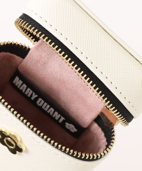 MARY QUANT（マリークワント）の「サフィアーノメタルデイジー リップケース（ポーチ・レディース・ターコイズブルー/アイボリー/ブラック・FREE）」の17枚目の写真