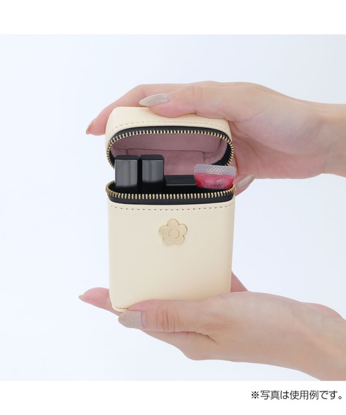 MARY QUANT（マリークワント）の「サフィアーノメタルデイジー リップケース（ポーチ・レディース・ターコイズブルー/アイボリー/ブラック・FREE）」の10枚目の写真