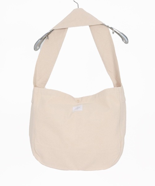seventy seven（セブンティセブン）の「mko13169-embroidery newspaper bag(77arch) ニュースペーパーバッグ(7725W330)（ショルダーバッグ・メンズ・ナチュラル/ブラック・FREE）」の17枚目の写真