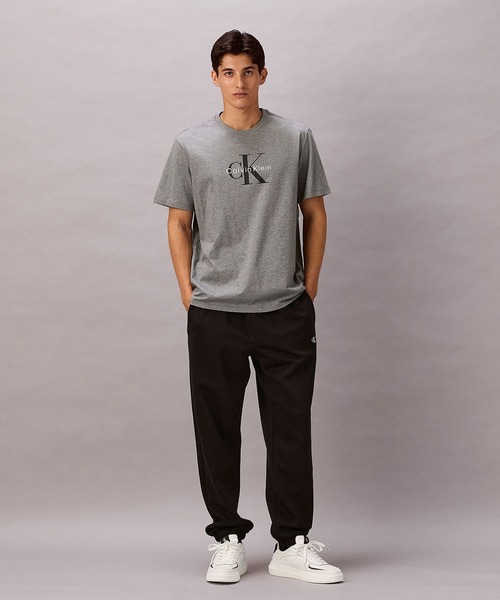 Calvin Klein(カルバン・クライン)の「アーカイブ ロゴ ジョガーパンツ(スウェットパンツ・メンズ・グレー/ブラック・L/M/S)」の16枚目の写真