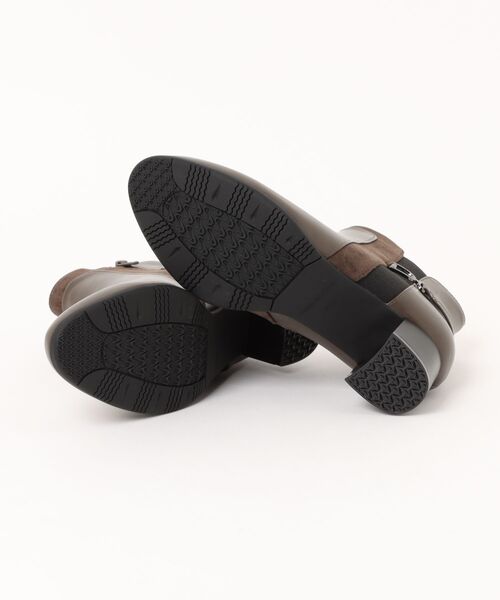 HEAL ME（ヒールミー）の「heal me ヒールミー レディース ビット付きサイドゴアショートブーツ【滑りにくい/暖か裏起毛】エブリキレイ 225303（ブーツ・レディース・ブラック/グレー・22.5cm/23.0cm/23.5cm/24.0cm/24.5cm/25.0cm/25.5cm）」の4枚目の写真