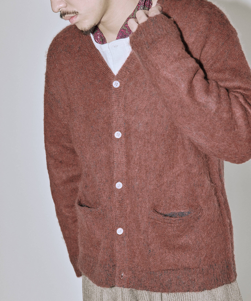 JOURNAL STANDARD J.S HOMESTEAD(ジャーナルスタンダードホームステッド)の「J.S.Homestead / アルパカ 混 ヘザー カーディガン(カーディガン/ボレロ・メンズ・ピンク/ブラック系その他/マスタード/ブルー系その他・LARGE/MEDIUM)」の17枚目の写真