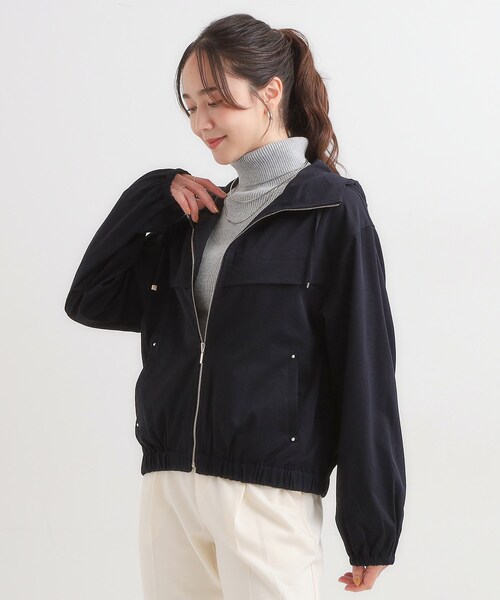 DRESKIP(ドレスキップ)の「【S-LL】気楽にさらりと羽織れる 大人のフードブルゾン(ブルゾン・レディース・ネイビー/ブラウン系/キャメル・01/02/03/04)」の4枚目の写真