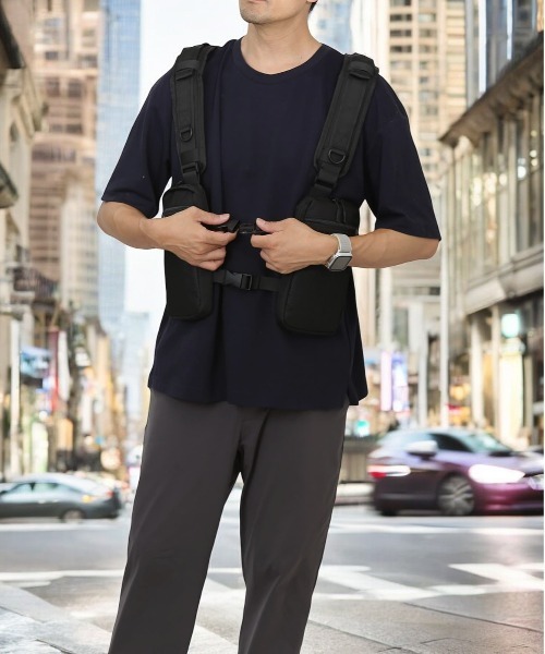 Rename(リネーム)の「Rename CORDURA ベスト型 ボディショルダーバッグ(ボディバッグ/ウエストポーチ・メンズ・ブラック・FREE)」の4枚目の写真