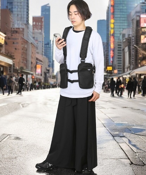 Rename(リネーム)の「Rename CORDURA ベスト型 ボディショルダーバッグ(ボディバッグ/ウエストポーチ・メンズ・ブラック・FREE)」の5枚目の写真