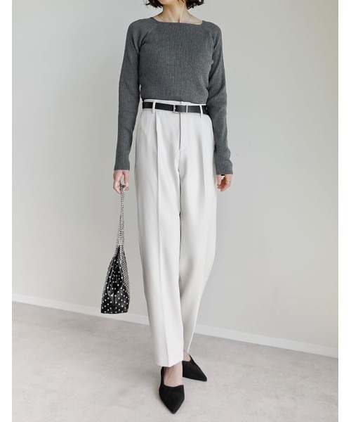 Re:EDIT（リエディ）の「[低身長/高身長サイズ有][アルガンオイル加工]微起毛ツイルテーパードパンツ（スラックス・レディース・アイボリー/ブラック/ブラウン/チャコールグレー・LARGE/TALL/MEDIUM/SHORT）」の15枚目の写真