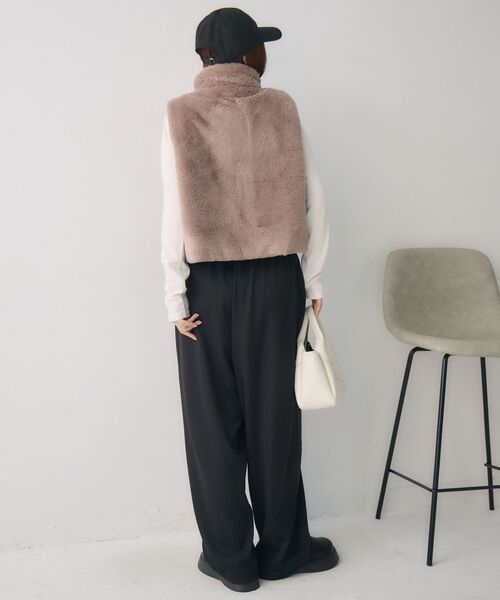 RETRO GIRL（レトロガール）の「ファーショートベスト（ベスト・レディース・チャコールグレー/ライトブラウン/ベージュ・FREE）」の9枚目の写真