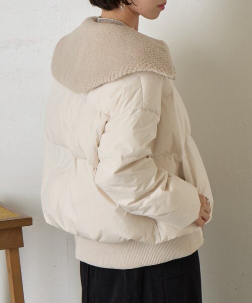 Jena espace merveilleux(ジェナ エスパスメルヴェイユ)の「ボアカラーラインジャケット(その他アウター・レディース・モカ/アイボリー・FREE)」の11枚目の写真