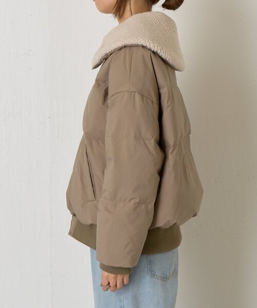 Jena espace merveilleux(ジェナ エスパスメルヴェイユ)の「ボアカラーラインジャケット(その他アウター・レディース・モカ/アイボリー・FREE)」の21枚目の写真