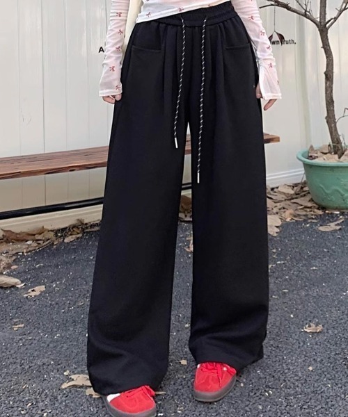 maison de LATIR(メゾンドラティール)の「ふわもこ裏起毛ワイドパンツ(その他パンツ・レディース・グレー/ブラック/ネイビー・FREE)」の8枚目の写真