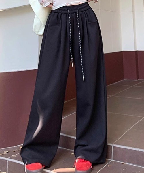 maison de LATIR(メゾンドラティール)の「ふわもこ裏起毛ワイドパンツ(その他パンツ・レディース・グレー/ブラック/ネイビー・FREE)」の11枚目の写真