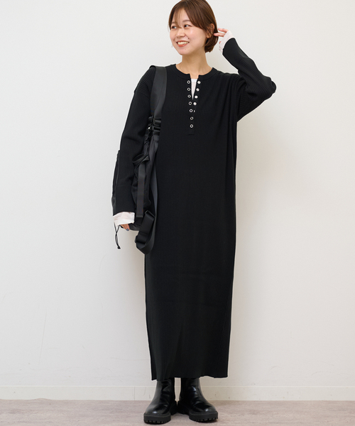 JOURNAL STANDARD relume（ジャーナルスタンダード　レリューム）の「【MULTI FUNC+】ヘンリーネックニットワンピース（ワンピース・レディース・ブラック/ブラウン・FREE）」の3枚目の写真