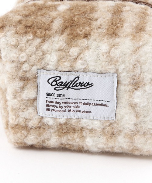 BAYFLOW(ベイフロー)の「BFモコモコチェックミニポーチ(ポーチ・レディース・ブラック/ベージュ・0)」の6枚目の写真
