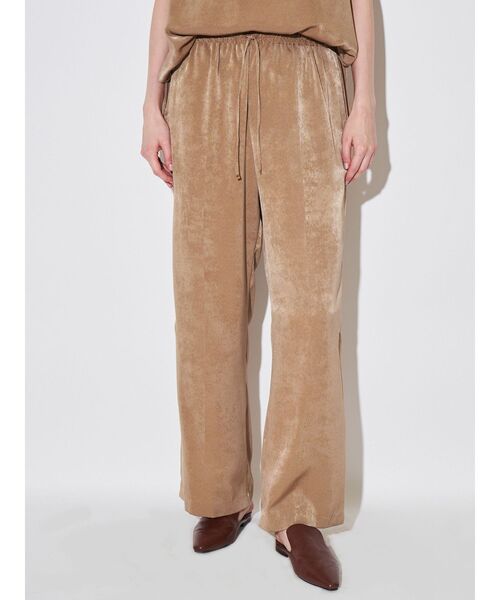 ELENDEEK（エレンディーク）の「シェルターミュール（パンプス・レディース・オフホワイト/ブラック/ブラウン・37/38）」の12枚目の写真