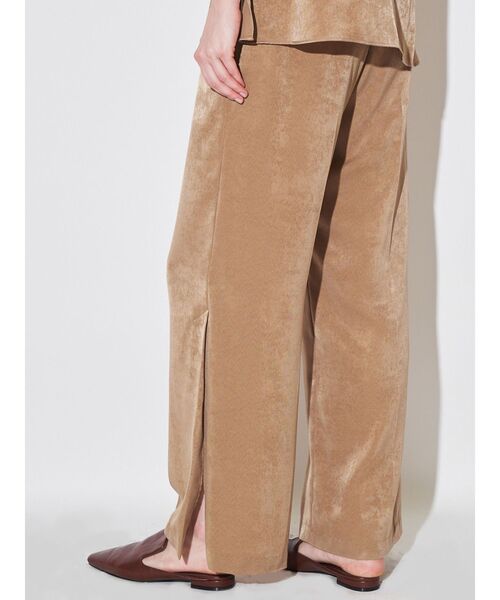 ELENDEEK（エレンディーク）の「シェルターミュール（パンプス・レディース・オフホワイト/ブラック/ブラウン・37/38）」の13枚目の写真