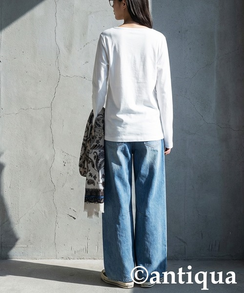 antiqua(アンティカ)の「長袖 綿100 斜めネック ロンT(Tシャツ/カットソー・レディース・スミクロ/ネイビー/オフホワイト/ブラック/カーキ・M/L/XL)」の7枚目の写真