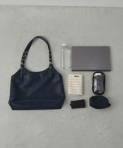 Aunt Marie's（アントマリーズ）の「ハトメストラップトートバッグ（トートバッグ・レディース・レッド/ブラック/ネイビー・FREE）」の4枚目の写真