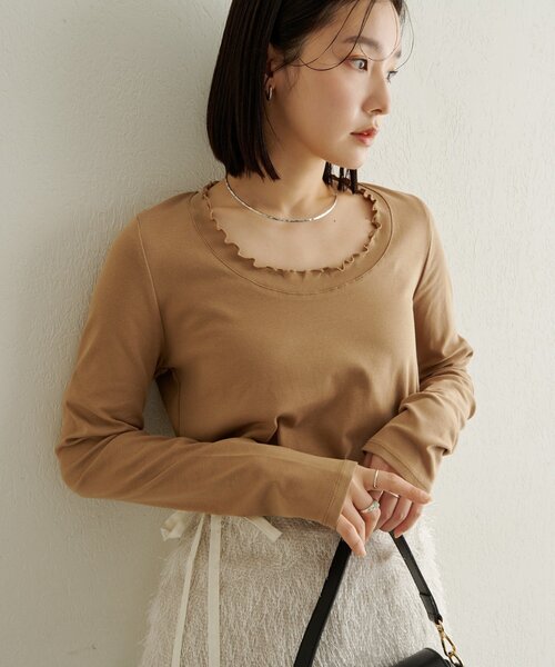 Omekashi（オメカシ）の「フリルロングTシャツ（Tシャツ/カットソー・レディース・オフホワイト/ブルー/ブラック/ベージュ・FREE）」の3枚目の写真