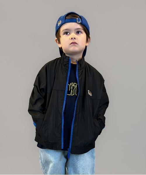 GROOVY COLORS(グルービーカラーズ)の「Recycled Polyester 2tone Zip Jacket(マウンテンパーカー・キッズ・ブラック/ベージュ・115/125)」の6枚目の写真