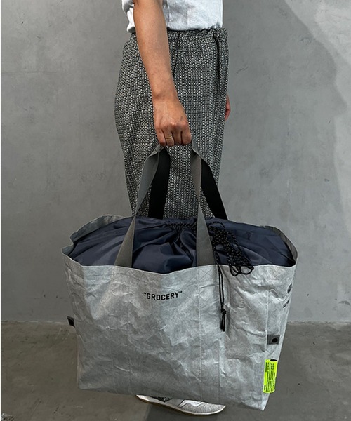 WEEKEND(ER)(ウィークエンダー)の「【WEEKEND(ER)/ウィークエンダー】COOLBAG/GROCERY/クールバッググロサリー/ユニセックス/【WEB限定】(バックパック/リュック・メンズ・ベージュ/グレー・フリー)」の1枚目の写真
