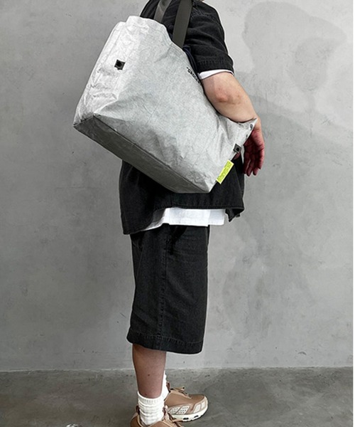 WEEKEND(ER)(ウィークエンダー)の「【WEEKEND(ER)/ウィークエンダー】COOLBAG/GROCERY/クールバッググロサリー/ユニセックス/【WEB限定】(バックパック/リュック・メンズ・ベージュ/グレー・フリー)」の18枚目の写真