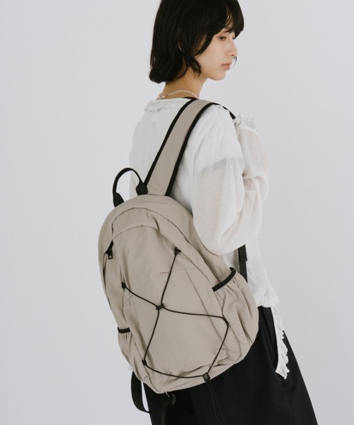 duei(デュイ)の「ベーシックバックパック(バックパック/リュック・レディース・ブラック/グレー・FREE)」の2枚目の写真
