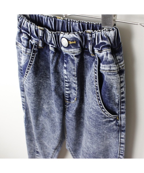 maarook(マルーク)の「接触冷感ハイブリーチデニムロングパンツ(デニムパンツ・キッズ・ネイビー/ブラック・140cm/150cm/160cm/170cm)」の6枚目の写真