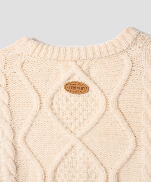 TTUDEMENT(トュードメント)の「CHUNKY CABLE KNIT IVORY(ニット/セーター・レディース・その他・FREE)」の7枚目の写真