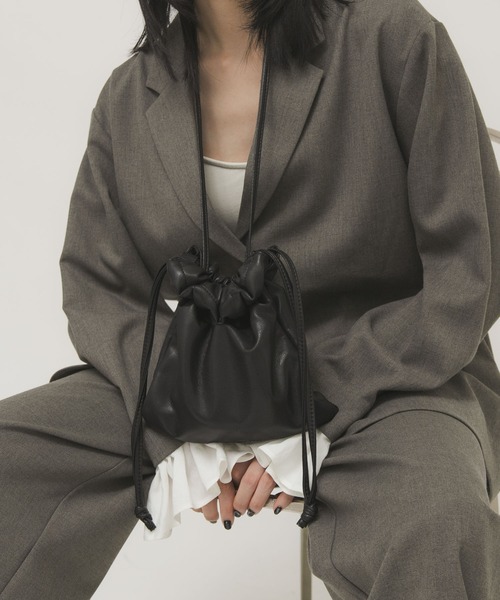 KBF（ケイビーエフ）の「ギャザーデザインミニBAG（ショルダーバッグ・レディース・ブラック/アイボリー/カーキ・ONE）」の17枚目の写真