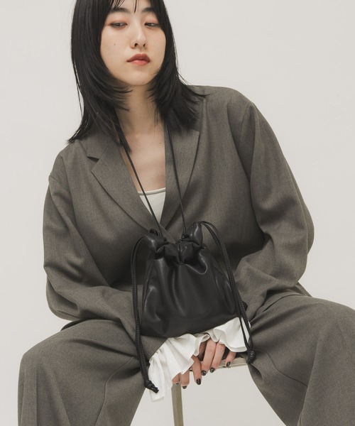 KBF（ケイビーエフ）の「ギャザーデザインミニBAG（ショルダーバッグ・レディース・ブラック/アイボリー/カーキ・ONE）」の18枚目の写真