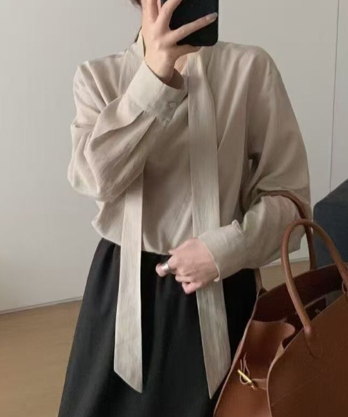 deux amour（ドゥーザムール）の「タイ付きデザインドレープデザイントップス（その他トップス・レディース・ブラック/ベージュ/アイボリー・FREE）」の6枚目の写真