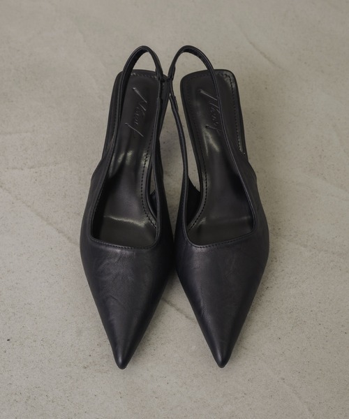 NEUNA（ヌナ）の「クラシックポインテッドパンプス（パンプス・レディース・ブラウン/ブラック・39/38/36）」の2枚目の写真