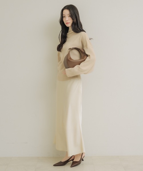 NEUNA（ヌナ）の「クラシックポインテッドパンプス（パンプス・レディース・ブラウン/ブラック・39/38/36）」の10枚目の写真